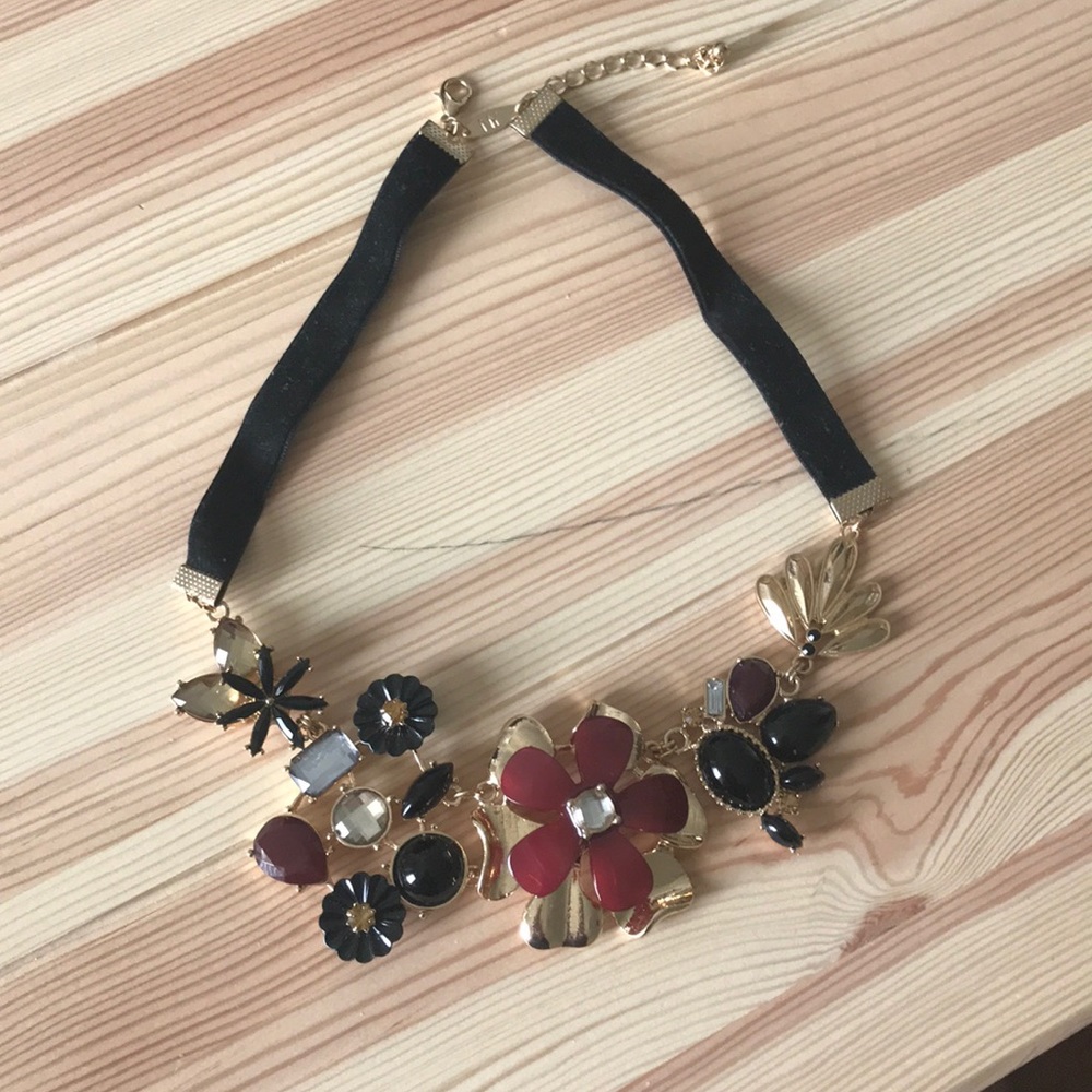 Large floral necklace